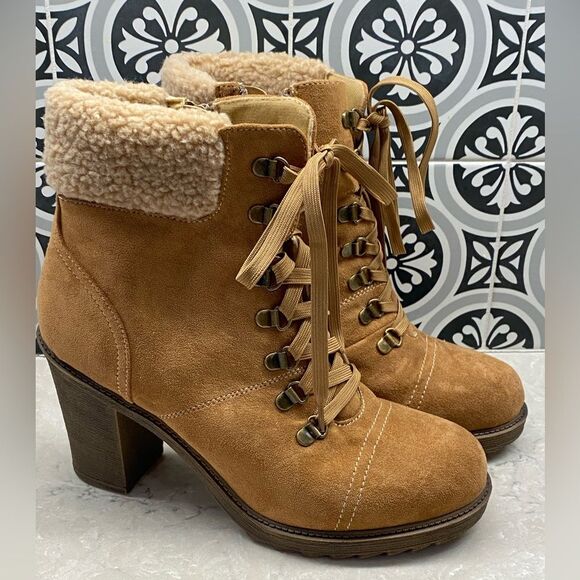 POP Lug-Sole Boots - Picture 1 of 13